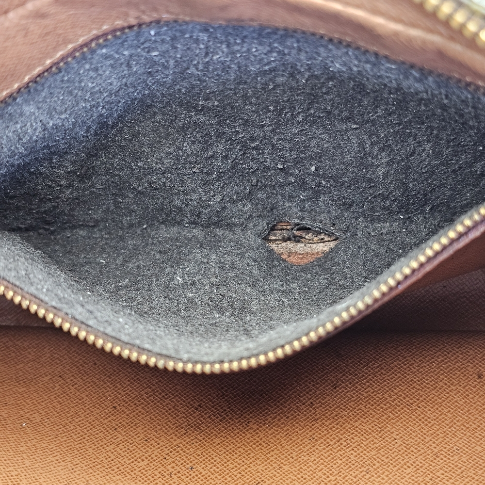 🔥 LV Marly Dragonne Wristlet 🔥 - Picture 8 of 15